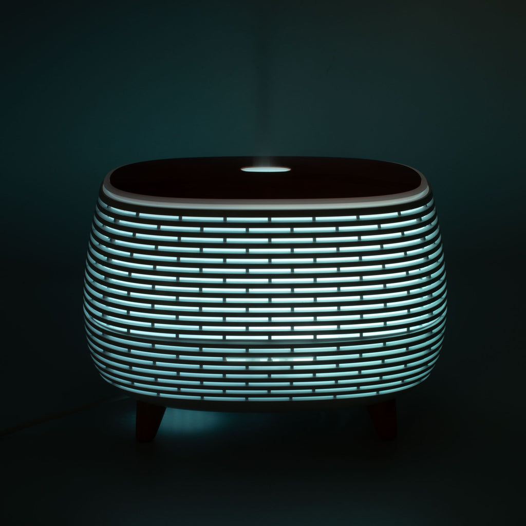 Futuristic Ribbed Aroma Diffuser with Colour-Changing Light