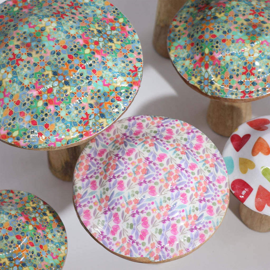 Medium Enamelled Mushroom - 15cm - Pastel Hearts